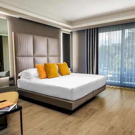 & Tre Fontane Luxury Hotel 4*