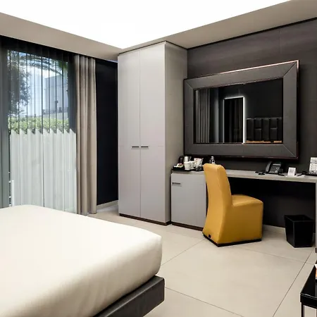 & Tre Fontane Luxury 4*