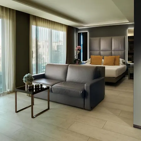 & Tre Fontane Luxury
