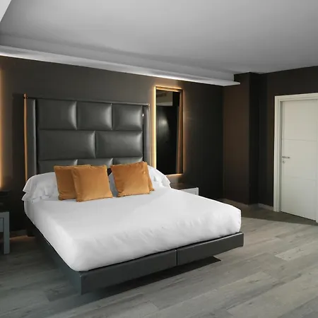 & Tre Fontane Luxury Hotel
