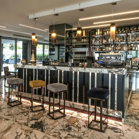 & Tre Fontane Luxury 4*