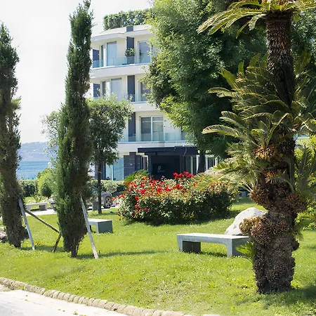 Hotel & Tre Fontane Luxury
