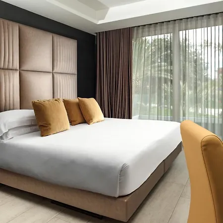 & Tre Fontane Luxury Hotel