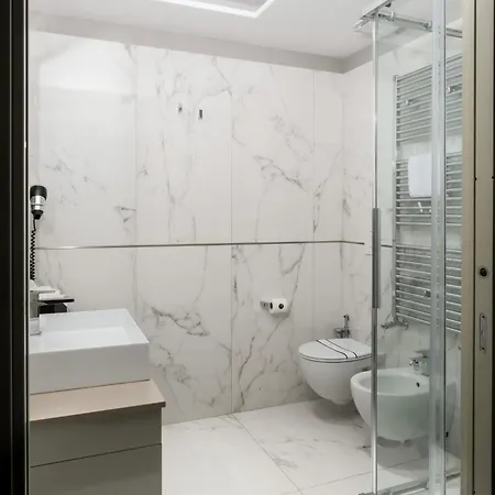 & Tre Fontane Luxury